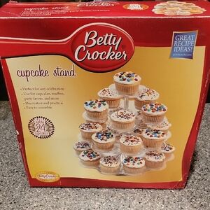 Betty Crocker Cupcake Stand with Colorful Cupcakes